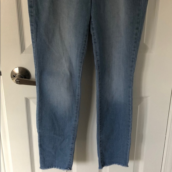 Jessica Simpson Jeans - Picture 2 of 8